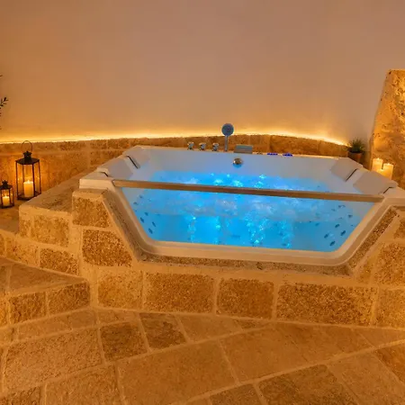 Tenuta Saracena 게스트하우스 4*